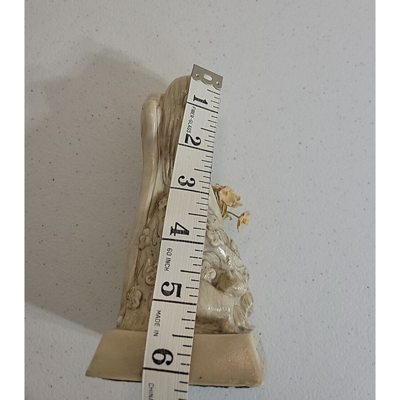 VTG R & W Berries Co I Miss Your Kiss 1971 Girl Knick Knack Figurine 9040 - Picture 8 of 10